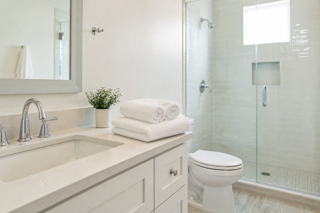 Exemple : salle de bain de location prête et soignée